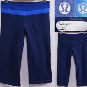 Lululemon Groove Crop Leggings 6 Small Woman's Reversible Blue Pants Capri Run